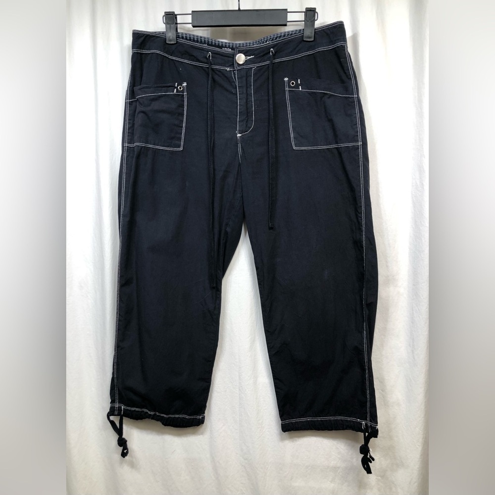 Fresh Produce Black White Stitching Drawstring Broadcloth Capri Pants Medium